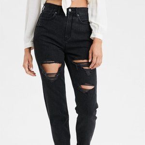 NWT AE Distressed Black Mom Jean